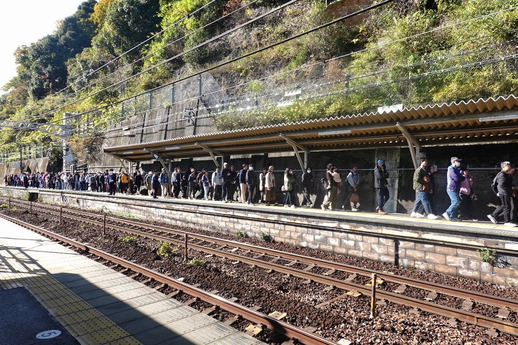 定光寺駅下りホーム