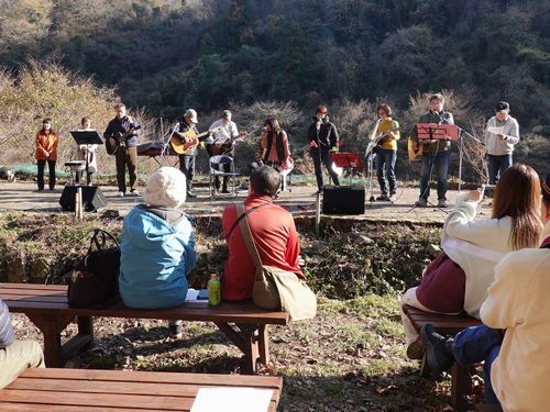 レンガ広場のコンサート風景