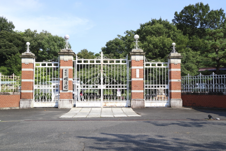 第八高等学校正門