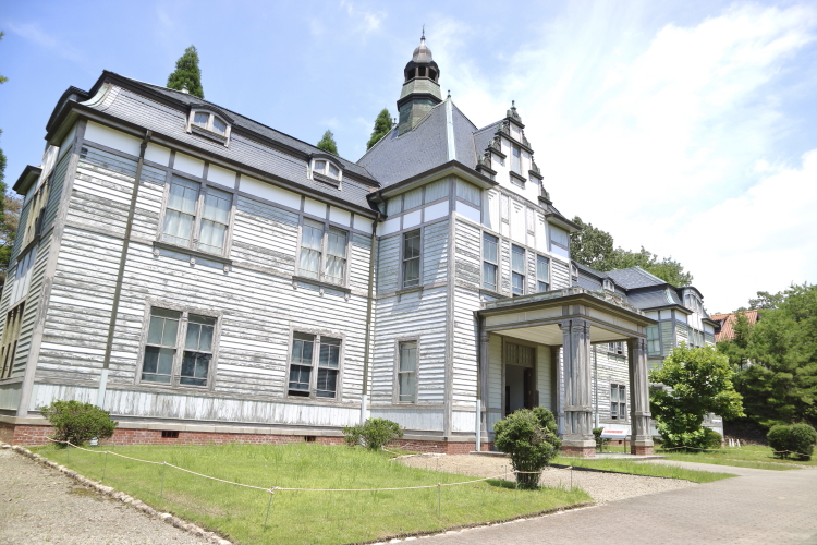 北里研究所本館・医学館